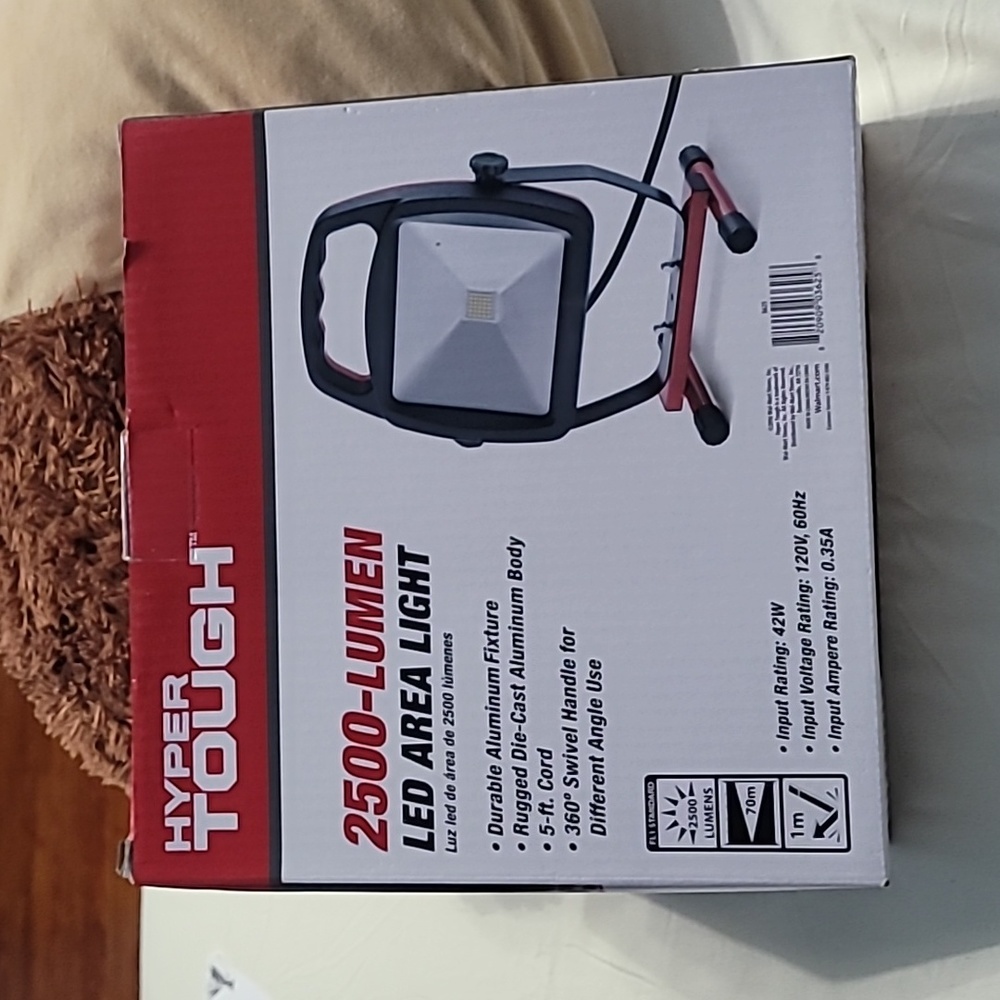 2500 Lumen LED area Light